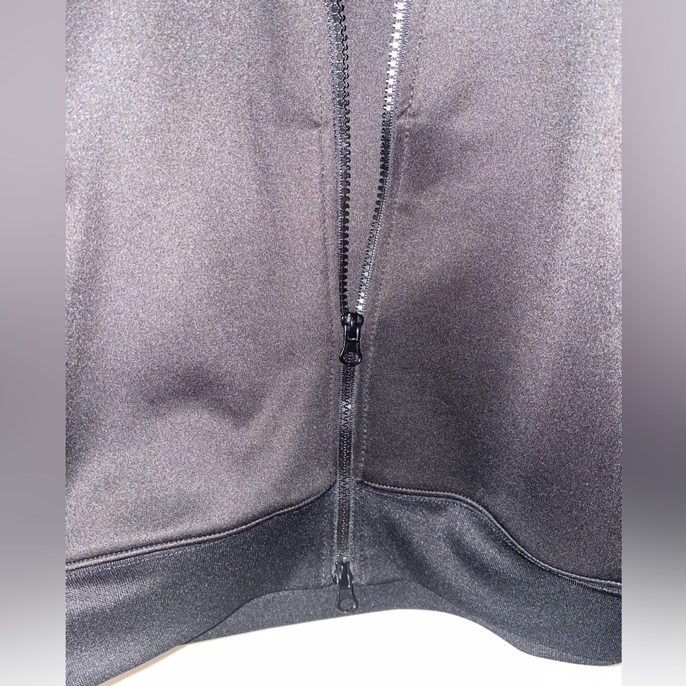 Leisure Set With Snakeskin Print Detail - image 5